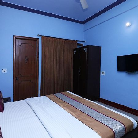 Townhouse Satguru Enclave Road Gurgaon Hotel Jāmb Buitenkant foto