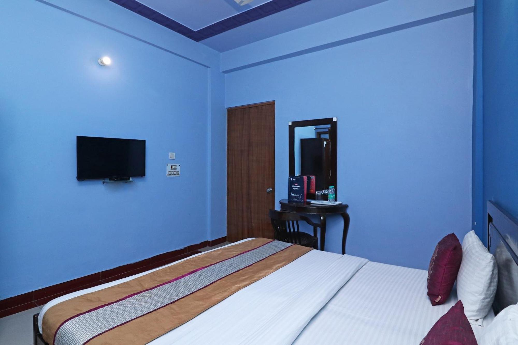 Townhouse Satguru Enclave Road Gurgaon Hotel Jāmb Buitenkant foto