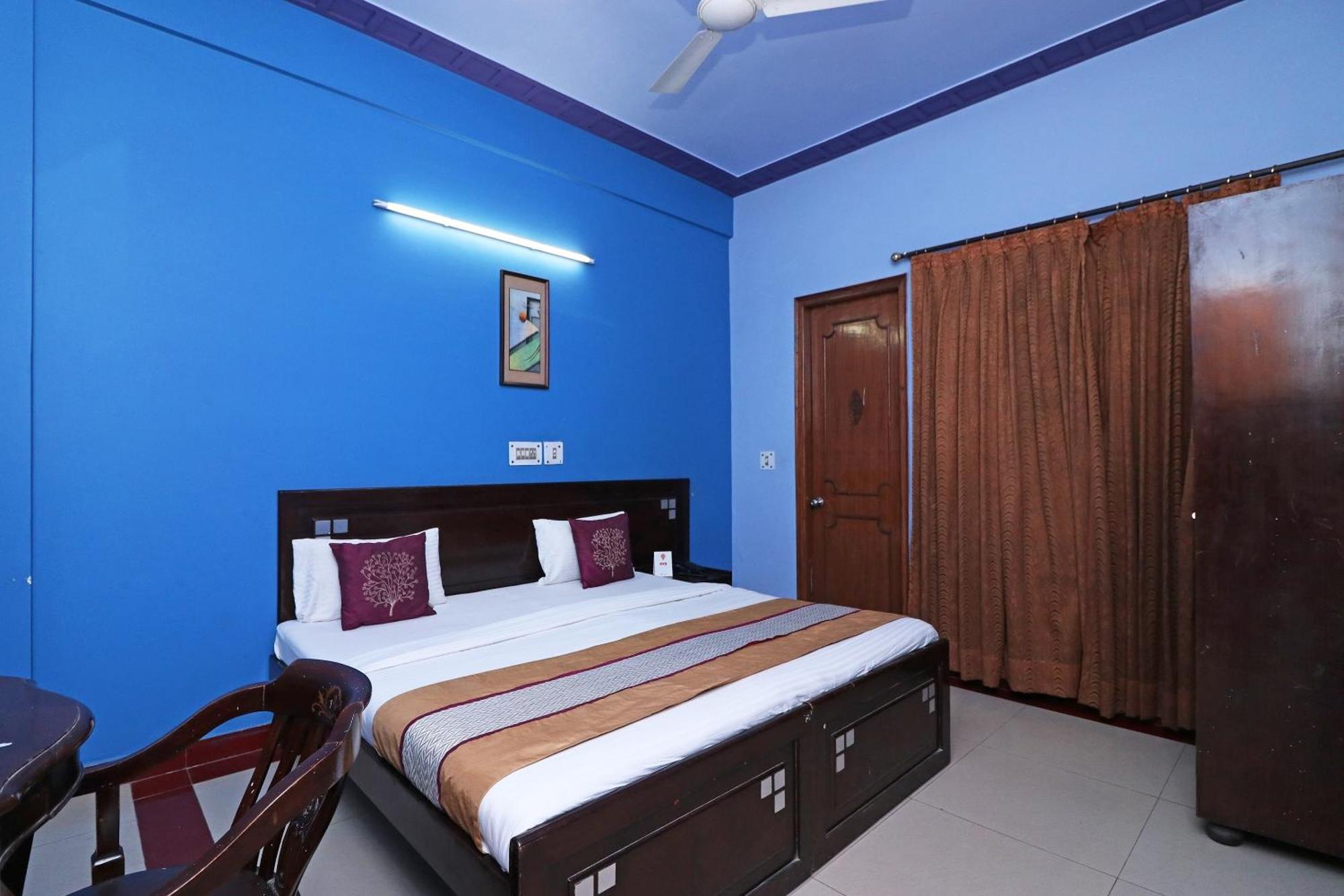 Townhouse Satguru Enclave Road Gurgaon Hotel Jāmb Buitenkant foto